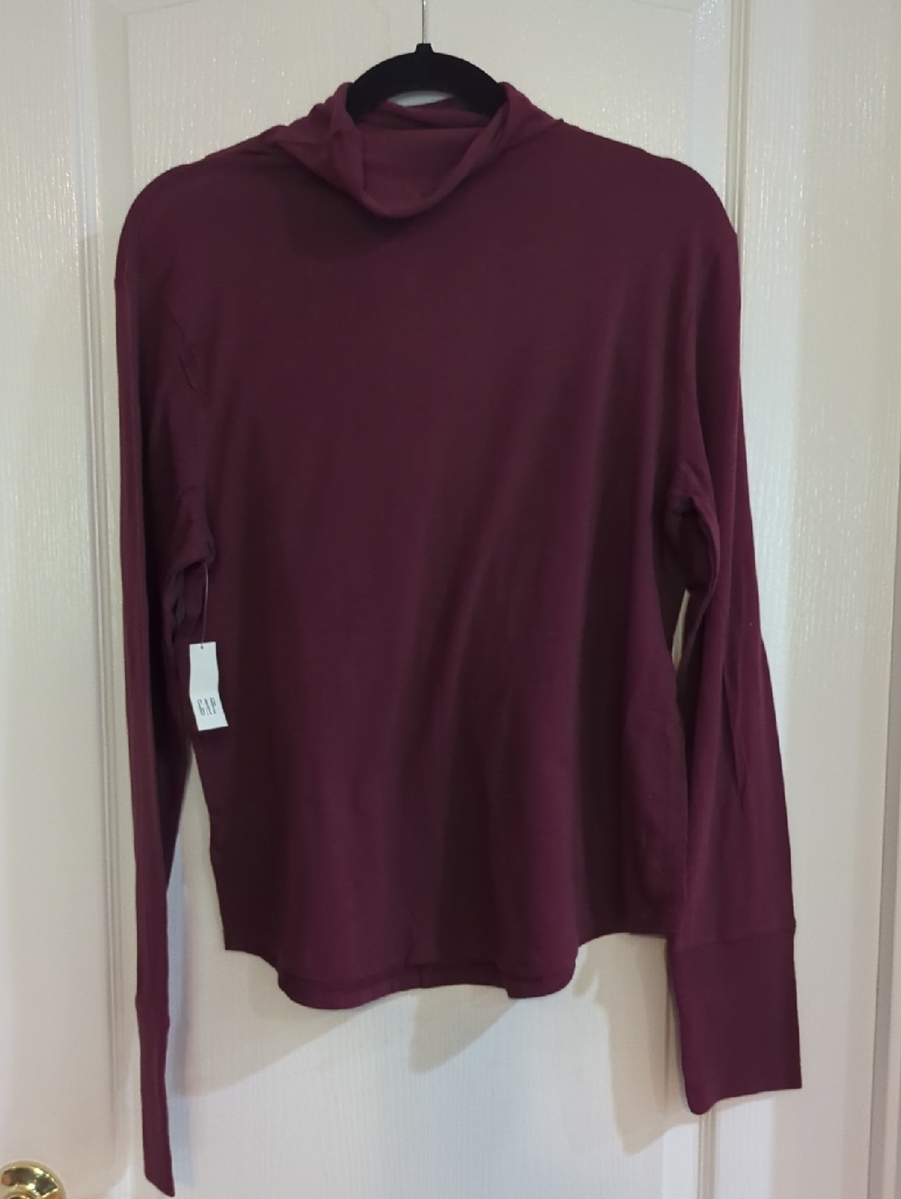 NWT GAP Wine-Colored Long Sleeve Light Weight Turtleneck XL